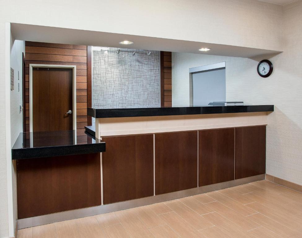 Fairfield Inn & Suites Greeley - image 6