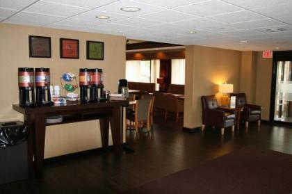 Hampton Inn Green Bay - image 5