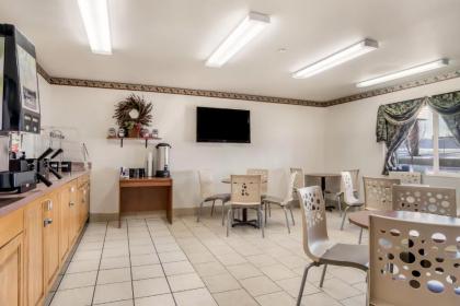 Americas Best Value Inn Green River - image 15