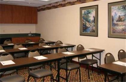 Hampton Inn Greeneville - image 9