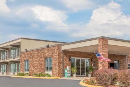 Relax Inn Greeneville - image 15