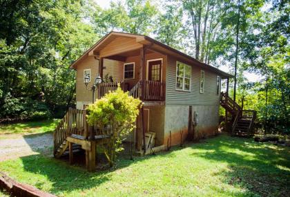 Nolichuckey Bluffs Bed & Breakfast Cabins - image 6