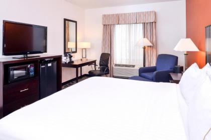 Holiday Inn Express & Suites Greenfield an IHG Hotel - image 8