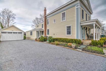 Bright 2nd-Floor Apt - half Mi to Greenport Harbor! - image 12