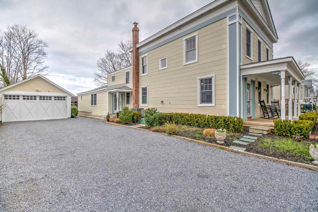 Quaint DT Greenport Apt - 2 Mi to Shelter Island! - image 6