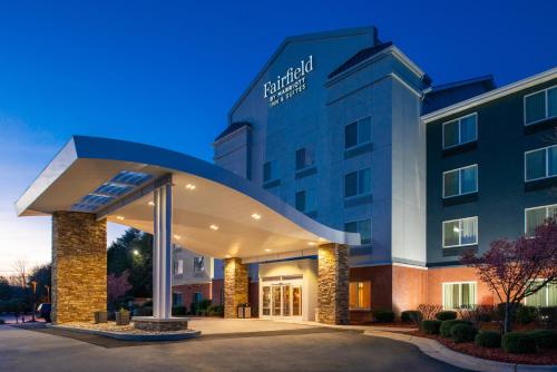 Fairfield Inn & Suites Greensboro Wendover - main image