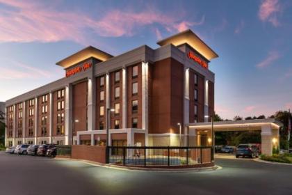 Hampton Inn Greensboro Airport - image 1