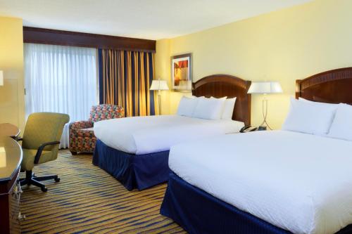 DoubleTree by Hilton Greensboro - image 4