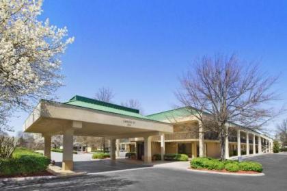 Howard Johnson by Wyndham Greensboro Near the Coliseum Greensboro