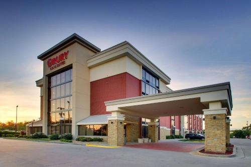 Drury Inn & Suites Greensboro - image 2