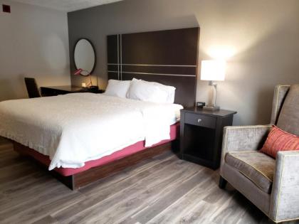 Hampton Inn Greensburg - image 12