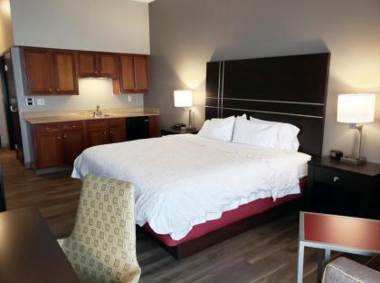 Hampton Inn Greensburg - image 9