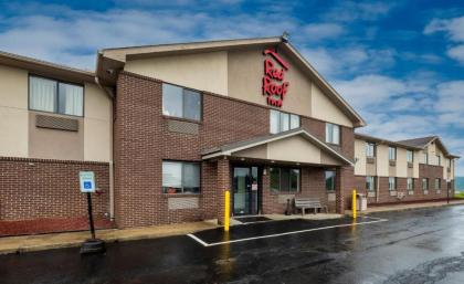 Red Roof Inn Greensburg - image 9