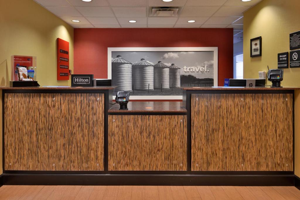 Hampton Inn - Greenville - image 5