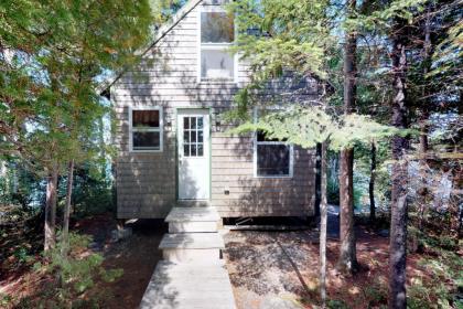 Moosehead Island Cabin - image 6