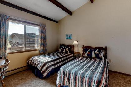 Lakeview Condo - image 15