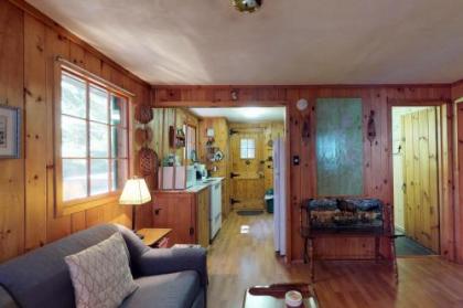 Traditional Maine Cabin - image 4