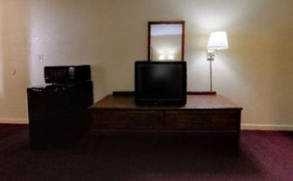 Americas Best Value Inn & Suites Greenville - image 2