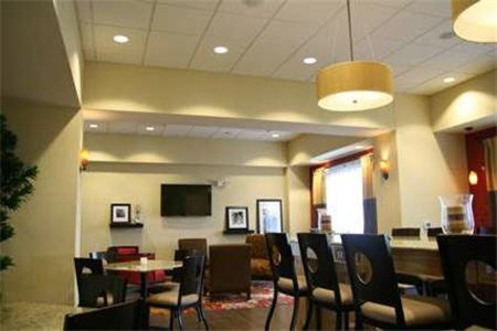 Hampton Inn Greenville - image 5