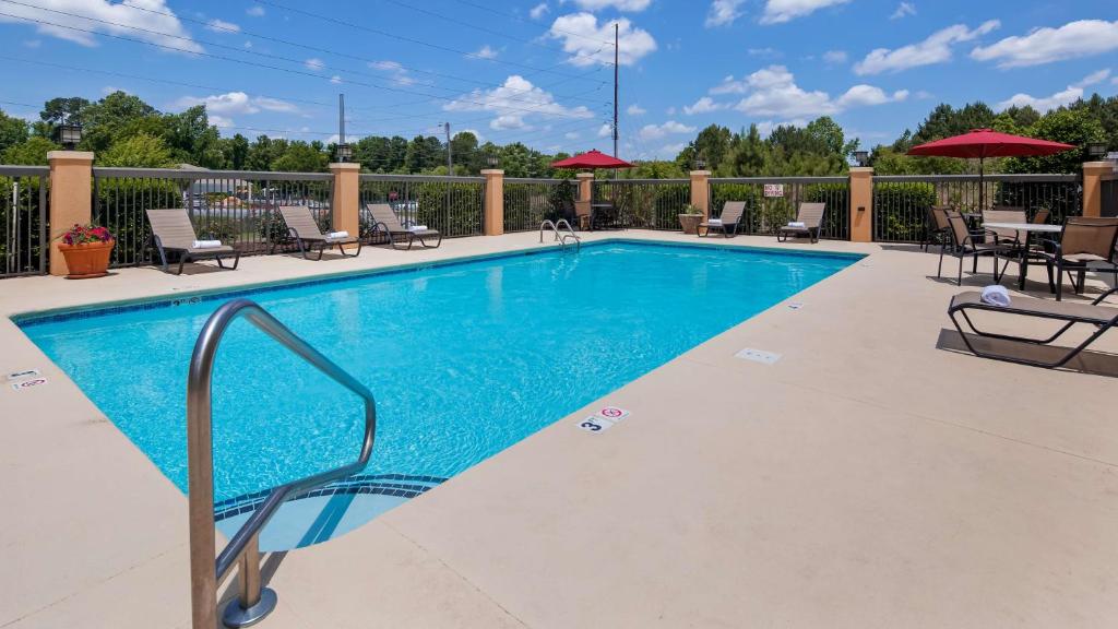 Best Western Plus Suites Greenville - image 3