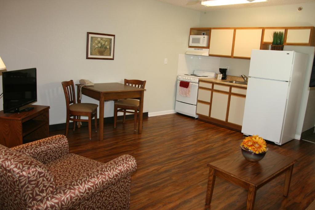 Affordable Suites Greenville - main image