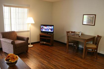 Affordable Suites Greenville - image 6