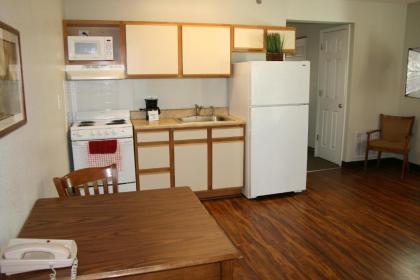 Affordable Suites Greenville - image 7