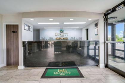 Quality Inn Greenville near University - image 9