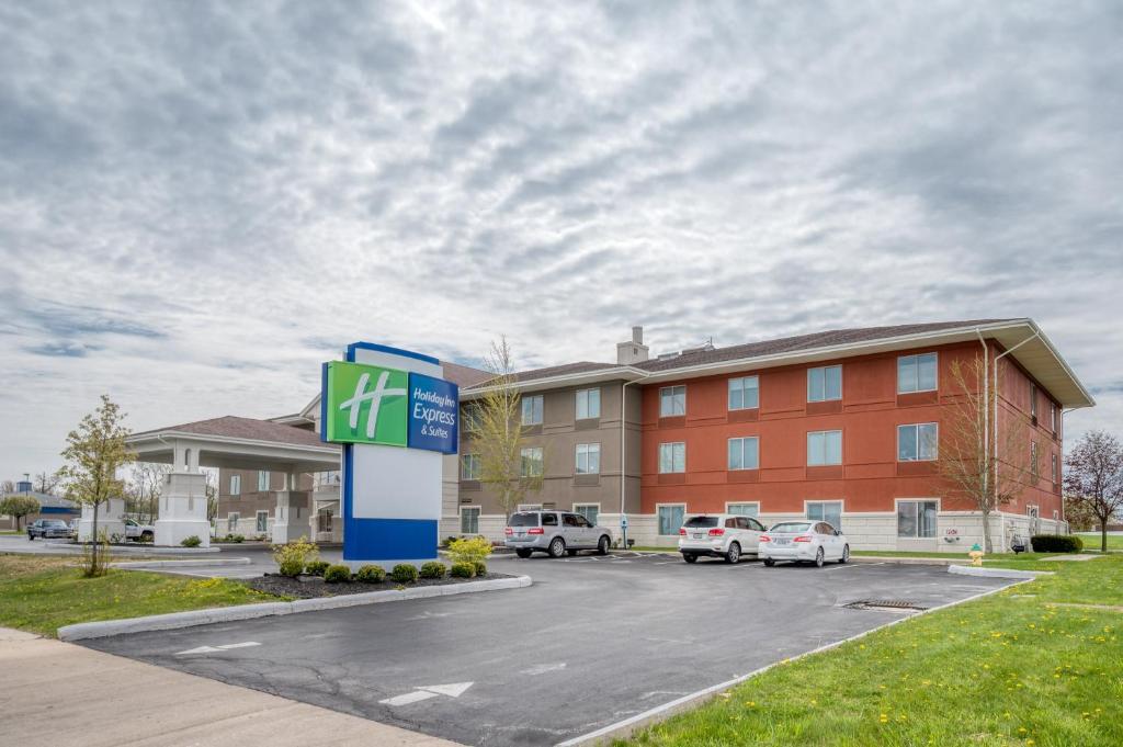 Holiday Inn Express Hotel & Suites Greenville an IHG Hotel - main image