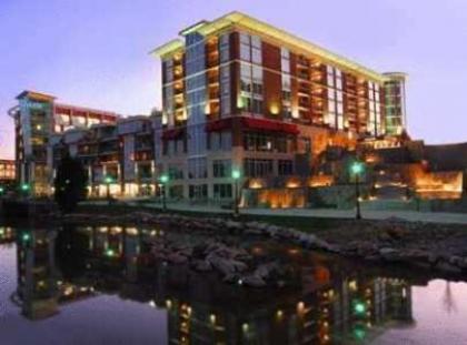 Hampton Inn  Suites Greenville Downtown Riverplace Greenville