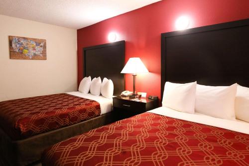 Econo Lodge Inn and Suites Greenville - main image