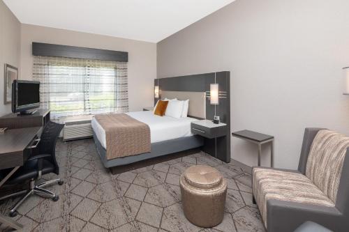 Wingate by Wyndham Greenville Airport - image 2