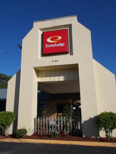 Econo Lodge - main image