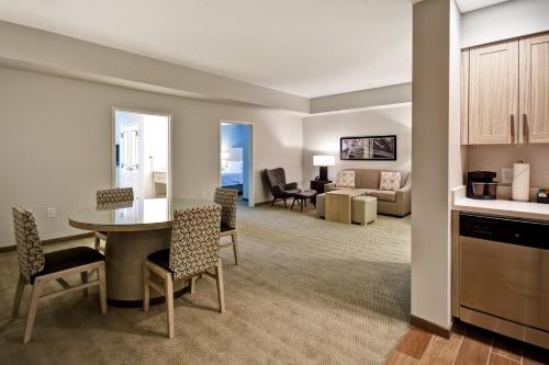 Homewood Suites By Hilton Greenville Downtown - image 3