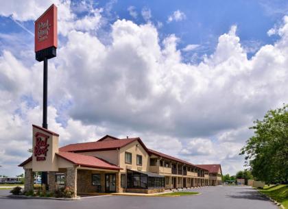 Red Roof Inn Indianapolis - Greenwood - image 1