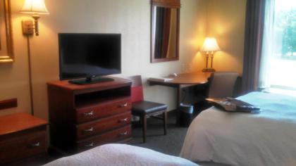 Hampton Inn Greenwood - image 10