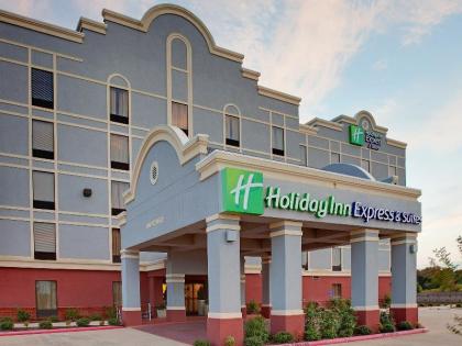 Holiday Inn Express Hotel & Suites Greenwood - image 12