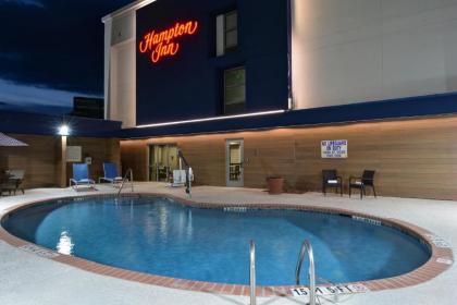 Hampton Inn Greenwood - image 10