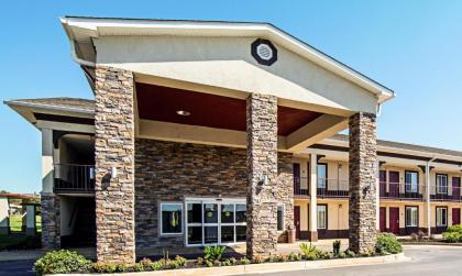 Red Roof Inn & Suites Greenwood SC - image 6