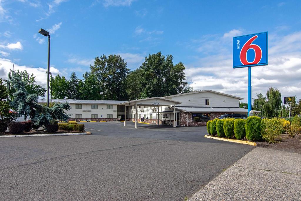 Motel 6-Gresham OR - Portland - main image