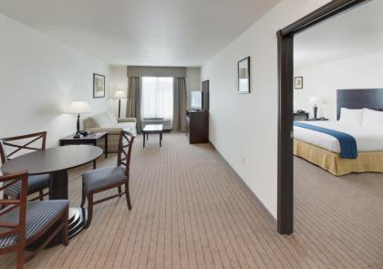 Holiday Inn Express & Suites - Omaha I - 80 an IHG Hotel - image 12