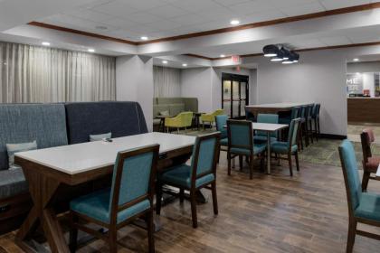 Hampton Inn Gretna - Smith Mountain Lake - image 11