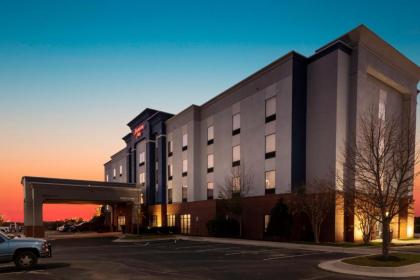 Hampton Inn Gretna - Smith Mountain Lake - image 2