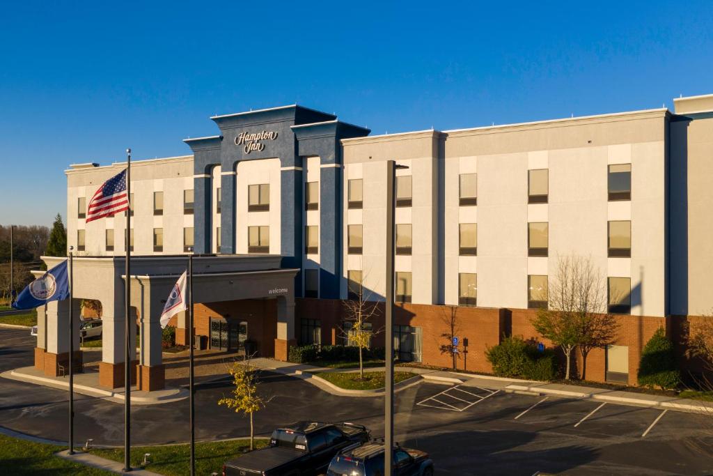 Hampton Inn Gretna - Smith Mountain Lake - image 3