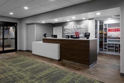 Hampton Inn Gretna - Smith Mountain Lake - image 6