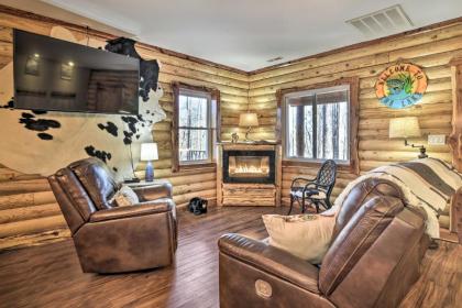 Stylish Creekside Cabin with Fire Pit Near Wineries! - image 14