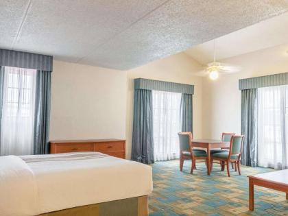 La Quinta Inn by Wyndham New Orleans West Bank / Gretna - image 15