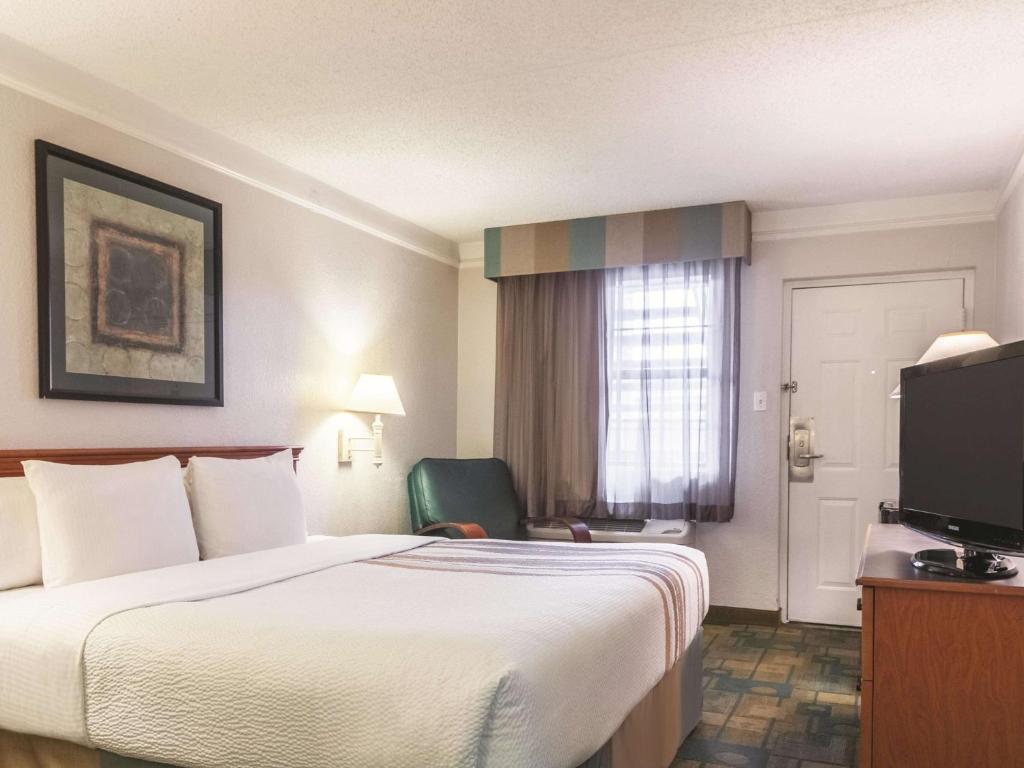 La Quinta Inn by Wyndham New Orleans West Bank / Gretna - image 6