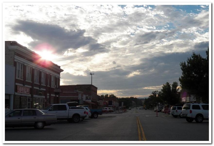 Historic Hotel Greybull - image 2