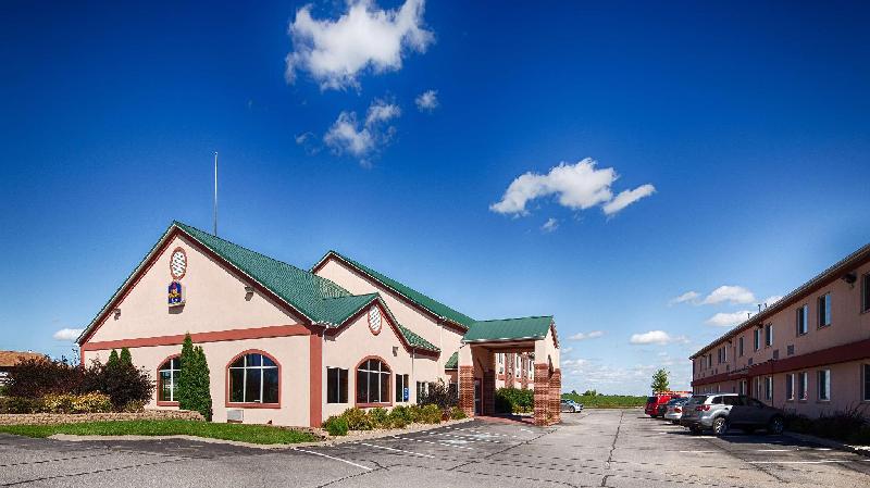 Best Western Plus Pioneer Inn & Suites - main image